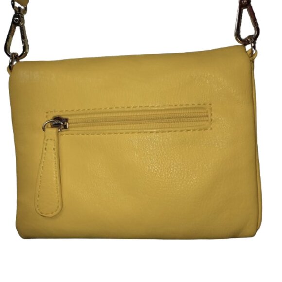 Charming Charlie Crossbody Bag Yellow 7" x 5" x 1" Preowned with Flaws Photos - Picture 2 of 10